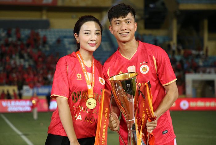 Phan Văn Đức và vợ.