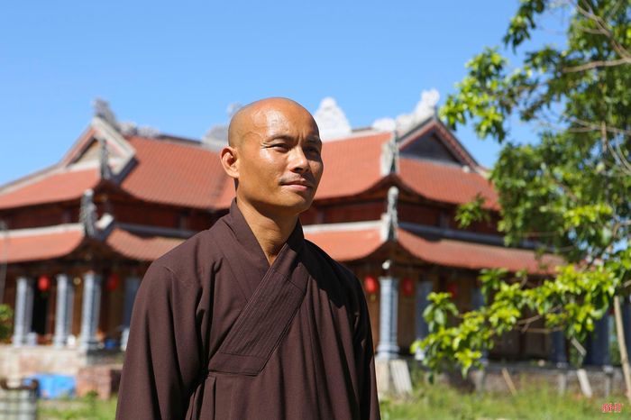 Đại đức Thích Đồng Pháp - Trụ trì chùa Vĩnh (xã Đồng Lộc, tỉnh Hà Tĩnh).