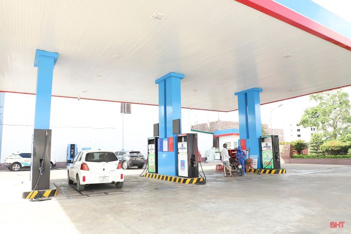 Là một trong những đơn vị tiên phong, Công ty CP Xăng dầu Dầu khí Vũng Áng (PVOil Vũng Áng) bắt đầu kinh doanh xăng E10 tại Hà Tĩnh từ tháng 2/2026.
