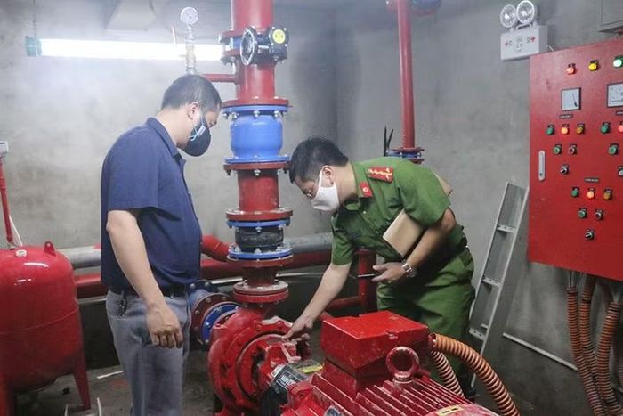 Dự án đầu tư xây dựng công trình khi xây dựng mới hoặc điều chỉnh thiết kế hoặc thay đổi công năng, cải tạo trong quá trình sử dụng, phải thực hiện thẩm định thiết kế về PCCC. Ảnh minh họa từ Internet.