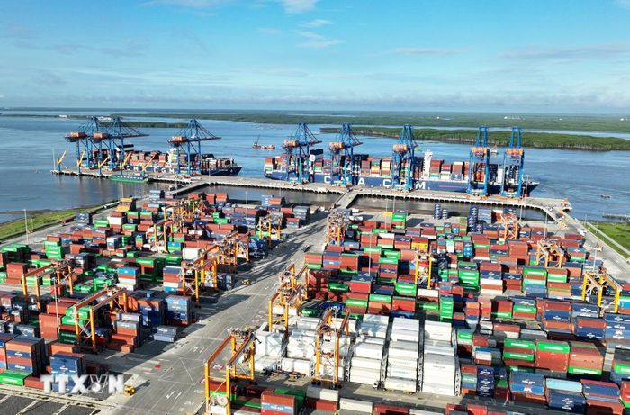 Việt Nam và Philippines đang thúc đẩy đàm phán Hiệp định Vận tải thương mại. (Ảnh: Hồng Đạt/TTXVN)