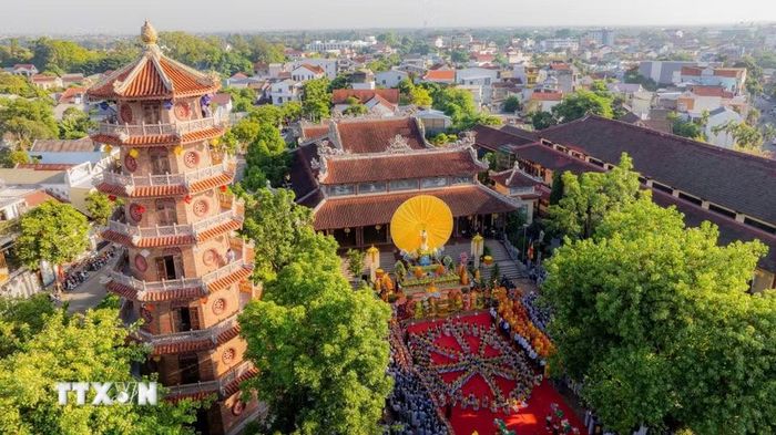 Đại lễ Phật đản, Phật lịch 2570 - Dương lịch 2026 tại Huế được thiết trí ở Tổ đình Từ Đàm, phường Thuận Hóa,t thành phố Huế. (Ảnh: Mai Trang/TTXVN)
