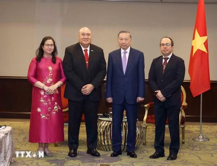 Tổng Bí thư, Chủ tịch nước Tô Lâm tiếp Tiến sỹ Saia Ma’u Piukala, Giám đốc khu vực Tây Thái Bình Dương của Tổ chức Y tế Thế giới (WHO). (Ảnh: Thống Nhất/TTXVN)