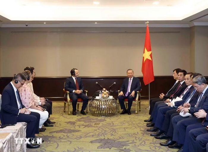 Tổng Bí thư, Chủ tịch nước Tô Lâm tiếp ông Tristan Aboitiz, Chủ tịch kiêm Tổng Giám đốc điều hành Tập đoàn Aboitiz Foods. (Ảnh: Thống Nhất/TTXVN)