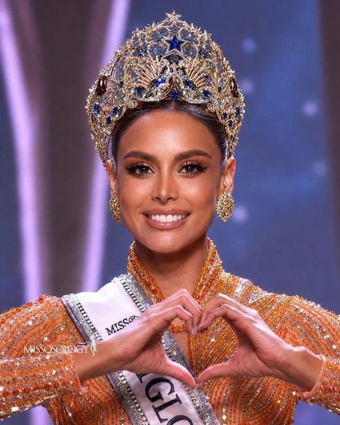 Vanessa Pulgarín trở thành chủ nhân đầu tiên của vương miện Miss Grand International All Stars Ảnh: CMH GRANDTV.