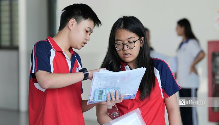 Trong buổi thi môn Toán sáng 31/5, tỉ lệ thí sinh dự thi đạt 99,67%.