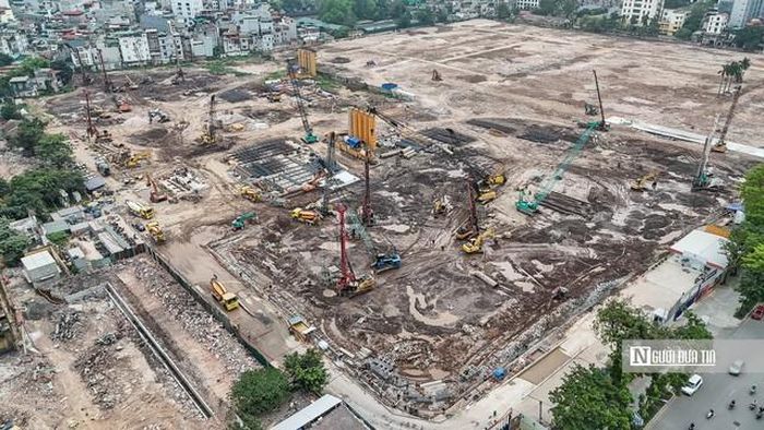 Nhiều dự án thi công cầm chừng do khó tiếp cận vốn vay.