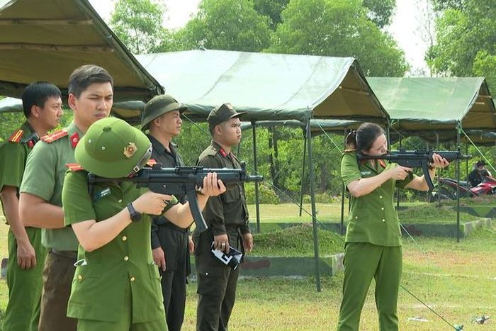 Các nữ cán bộ, chiến sĩ Công an Tp.Huế đội nắng miệt mài rèn luyện chuẩn bị cho Hội thao Quân sự, Võ thuật và Thể thao CAND năm 2026, Khu vực II.