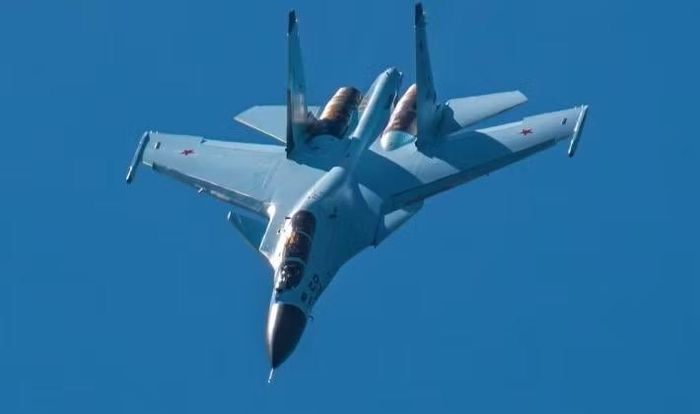 Buổi trình diễn bay của Su-30SM2 sau khi hoàn thành sản xuất. Ảnh: MW.