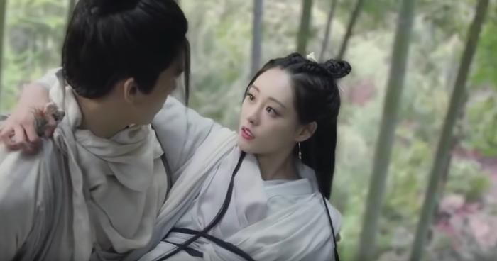 Ít mối tình nào để lại cảm giác tiếc nuối sâu sắc như giữa Trương Vô Kỵ và Chu Chỉ Nhược.