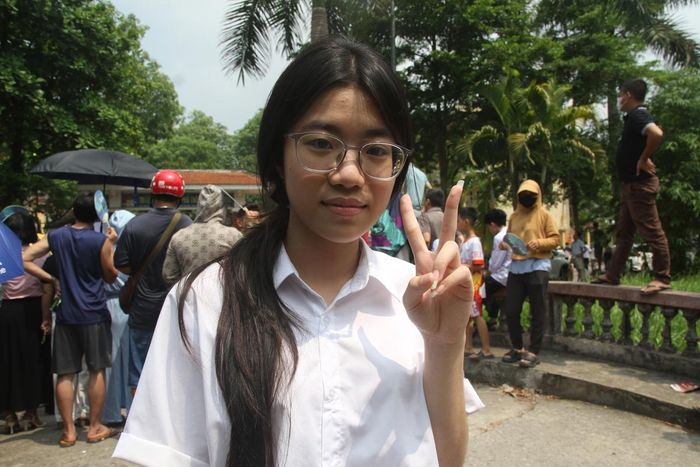 Thí sinh Diệu Linh hoàn thành tốt bài thi môn Toán.
