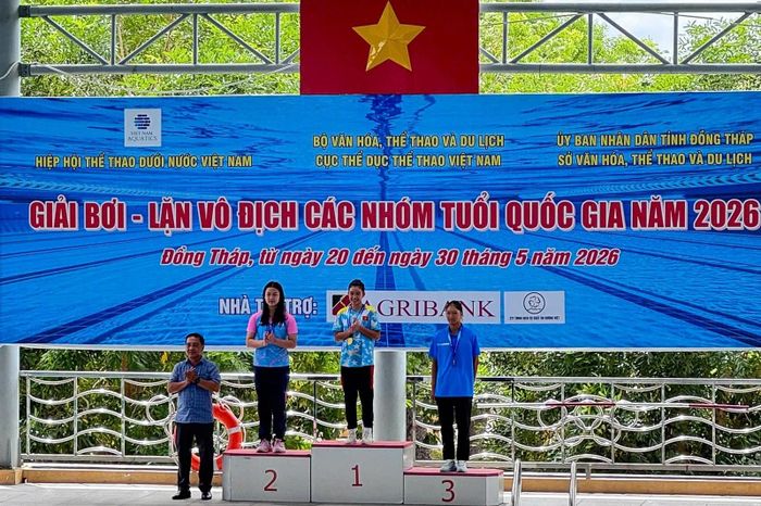 Đội tuyển Lặn Thanh Hóa cũng để lại dấu ấn với thành tích phá kỷ lục nhóm tuổi quốc gia của Kim Ngân ở nội dung 100m chân vịt đôi nữ.