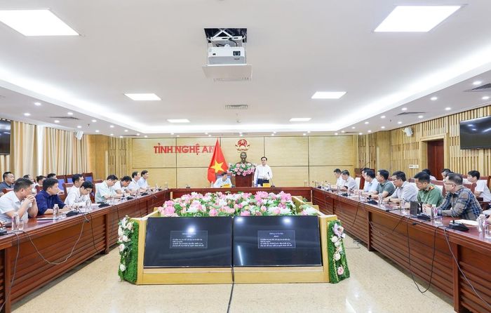 UBND tỉnh Nghệ An vừa tổ chức buổi làm việc để rà soát, đôn đốc việc triển khai thực hiện xây dựng các trường phổ thông nội trú liên cấp Tiểu học và THCS tại các xã biên giới đất liền trên địa bàn tỉnh.
