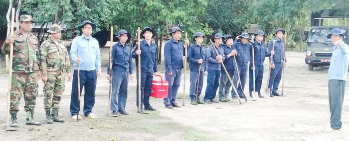 Đội K93 thực hiện nhiệm vụ quy tập hài cốt liệt sĩ tại Campuchia. Ảnh: Đơn vị cung cấp.