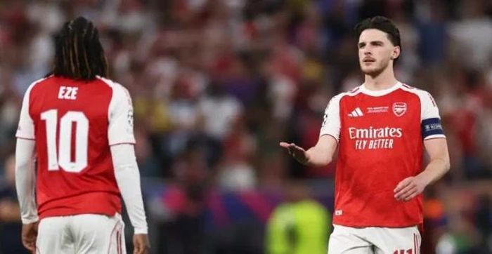 Arsenal thua PSG trên chấm luân lưu.
