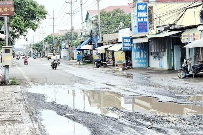 Tuyến đường Bưng Môn hiện xuống cấp trầm trọng, tiềm ẩn nguy cơ mất an toàn giao thông. Ảnh: ĐPCC