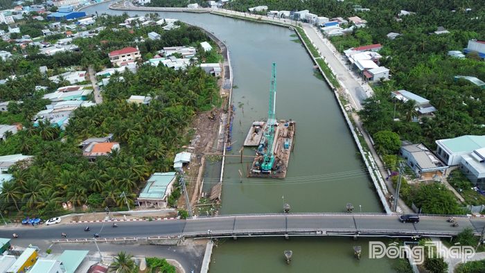 UBND tỉnh Đồng Tháp vừa có công văn chỉ đạo các đơn vị liên quan khẩn trương thực hiện di dời hạ tầng để phục vụ công tác thi công tại Dự án.