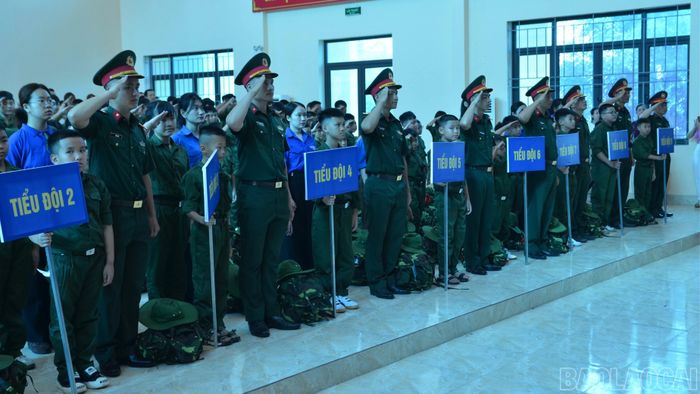 121 chiến sỹ nhí biên chế thành 9 tiểu đội tham gia Chương trình "Học kỳ trong quân đội" năm 2026.