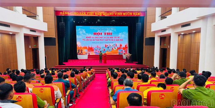 Quang cảnh hội thi.