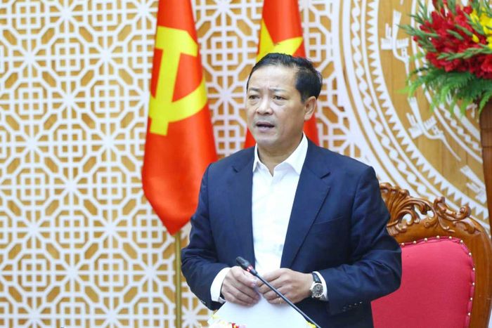 Phó Chủ tịch Thường trực UBND tỉnh Lê Trọng Yên kết luận cuộc họp