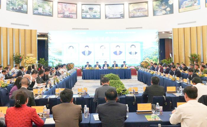 Hội thảo “Mô hình phát triển tỉnh Lâm Đồng: Tiềm năng và bứt phá”
