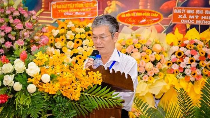 Ông Đinh Văn Dũng phát biểu chúc mừng Đại lễ
