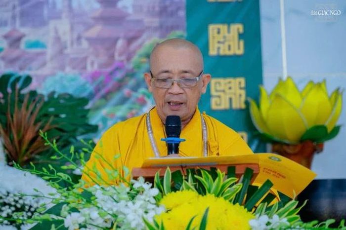 Thượng tọa Thích An Thường tuyên đọc Thông điệp Đại lễ Phật đản Phật lịch 2570 của Đức Pháp chủ GHPGVN