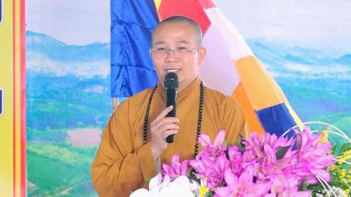 Thượng tọa Thích Đức Nguyên tuyên đọc Diễn văn Phật đản
