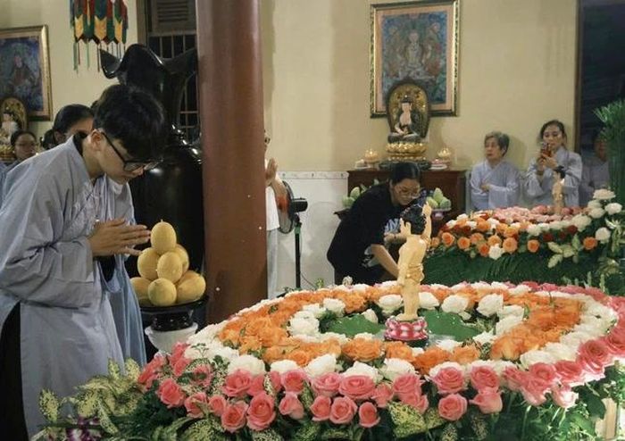 Với người dân vùng biển Cần Giờ, Phật giáo thấm đượm vào lòng người bằng sự che chở, bình an