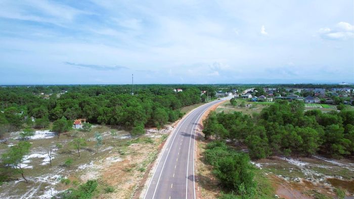 Theo đại diện chủ đầu tư, hiện nay khối lượng thực hiện xây lắp đạt hơn 91,4%, các đơn vị đang tập trung nỗ lực thi công để kịp hoàn thành dự án trong quý II/2026 theo tiến độ đã được phê duyệt.