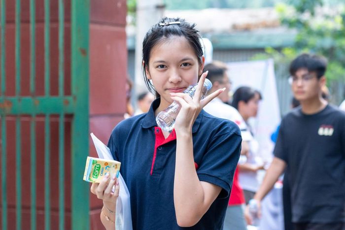 Thí sinh dự thi vào lớp 10 THPT tại Hà Nội năm 2026. Ảnh: Mạnh Hưng