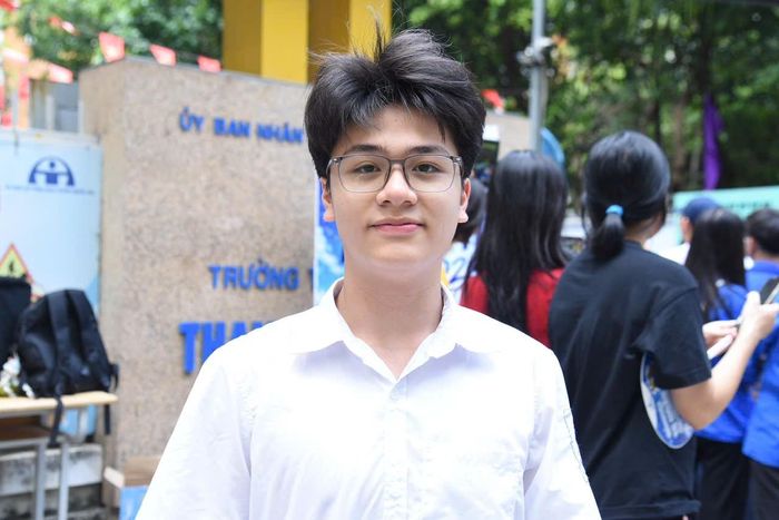 Em Nguyễn Quang Dũng, học sinh Trường THCS Nhân Chính tại điểm thi Trường THCS Thanh Xuân Trung. Ảnh: Xuân Quý