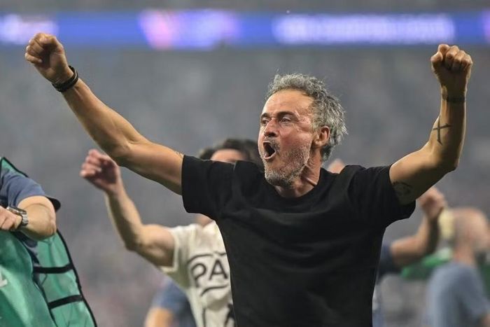 Dưới triều đại của Luis Enrique, PSG đã lột xác từ đội bóng nhiều sao nhưng thiếu bản lĩnh trở thành một tập thể lì lợm và già dặn. Ảnh: UEFA.