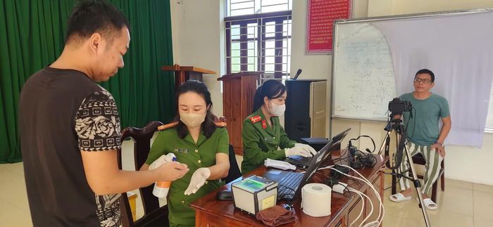 Phạm nhân được làm Thẻ Căn cước trước khi được đặc xá.