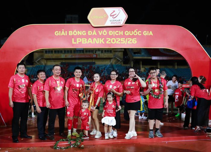 CLB Công an Hà Nội còn một trận đấu nữa tại mùa giải này khi họ so tài cùng CLB Thể Công Viettel vào tháng 6 tới.