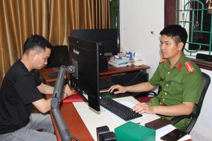 Đối tượng Trịnh Duy Mạnh tại Cơ quan Công an. Ảnh: CA Nghệ An.