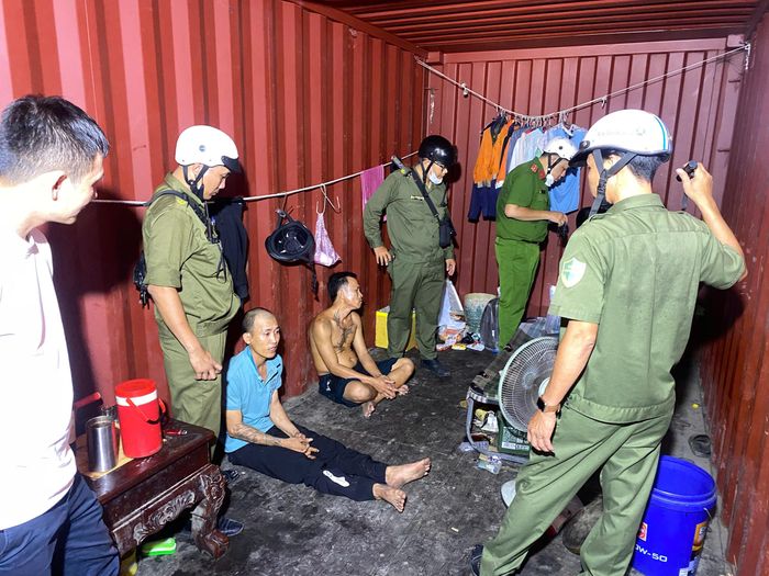 Lực lượng Công an phát hiện nhóm đối tượng tổ chức sử dụng trái phép chất ma túy bên trong cụm cảng Trường Thọ