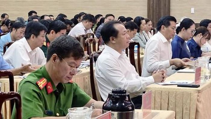 Đông đảo các đại biểu tham dự