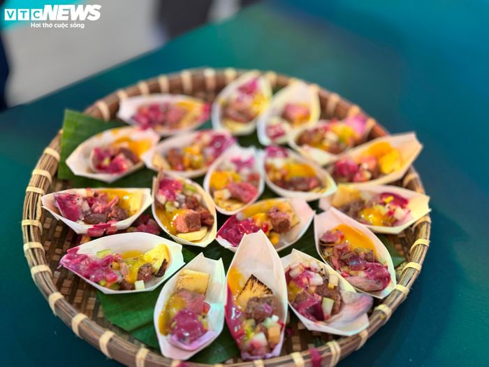 Món ăn "Bò lửa vườn phương Nam" được xác lập kỷ lục là món ăn sử dụng kết hợp nhiều loại trái cây nhất Việt Nam với tổng cộng 27 loại trái cây. Thành tích này góp phần quảng bá sự phong phú của nông sản Việt và khả năng sáng tạo của ngành ẩm thực trong nước.