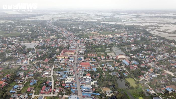 Việc sắp xếp các thôn, tổ dân phố có quy mô phù hợp sẽ giảm áp lực quản lý cho cấp xã, tiết kiệm chi, dồn nguồn lực đầu tư phát triển kinh tế, xã hội ở địa phương.