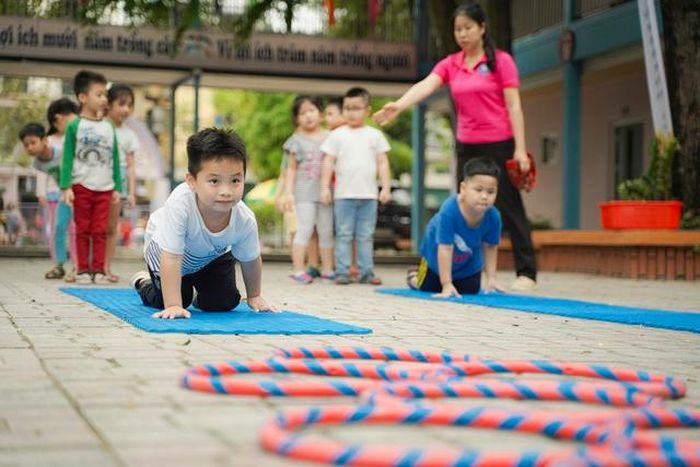 Dinh dưỡng hợp lý cần kết hợp với tăng cường hoạt động thể lực mới mang đến kết quả tối ưu.