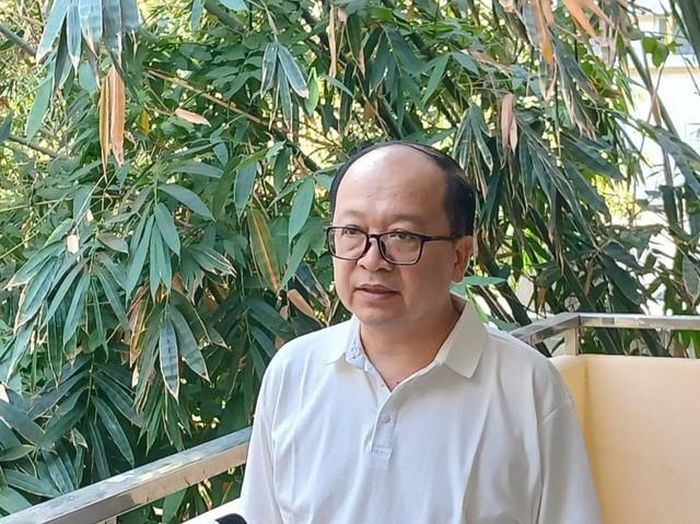 BS.CKII Lê Văn Khoa, Giám đốc Sở Y tế tỉnh Khánh Hòa cho biết, chính sách thu hút, đãi ngộ nhân lực y tế không chỉ giúp giữ chân đội ngũ bác sĩ giỏi tại các cơ sở y tế công lập mà còn tạo điều kiện để các bệnh viện địa phương tiếp nhận các kỹ thuật chuyên sâu từ tuyến trên. Đây là một trong những nội dung luôn được ngành y tế địa phương chú trọng. Qua đó, người dân được thụ hưởng các dịch vụ kỹ thuật cao, điều trị nhiều bệnh lý phức tạp ngay tại địa phương mà không phải đi xa.