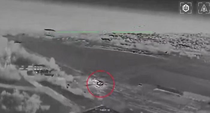 Mặc dù vậy, hiệu quả trận đánh không được như phía Kyiv mong đợi, khi 2 máy bay thuộc dòng Tu-142 bị tấn công bởi Lực lượng Hệ thống Không người lái Ukraine thực chất đã trong tình trạng "nằm đất dài hạn" từ năm 2011 tại Nhà máy Hàng không Taganrog.