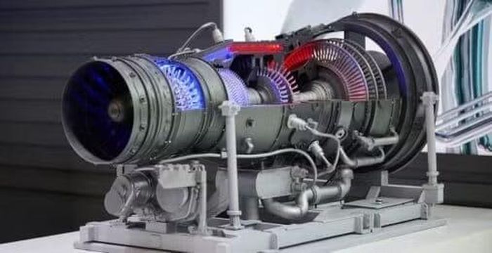 Nguyên mẫu đầu tiên của động cơ turbine khí công nghiệp này đã được đưa vào vận hành thử nghiệm tại một trạm nén khí của Tập đoàn năng lượng Gazprom từ tháng 9/2024.