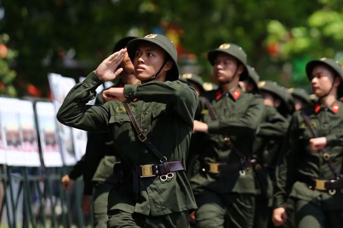 Các chiến sĩ tham gia duyệt đội ngũ kết thúc giai đoạn huấn luyện