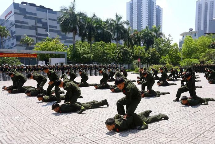 Trong ngày hội ra quân huấn luyện, các chiến sĩ đã thể hiện màn võ thuật đẹp mắt