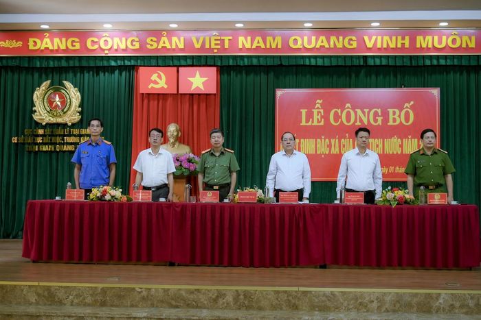 Đoàn Chủ tịch tại Lễ công bố. Ảnh: PT. 