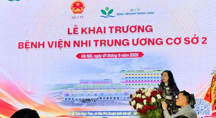  Bộ trưởng Bộ Y tế Đào Hồng Lan dự lễ khai trương Bệnh viện Nhi Trung ương cơ sở 2. Ảnh: BVCC 