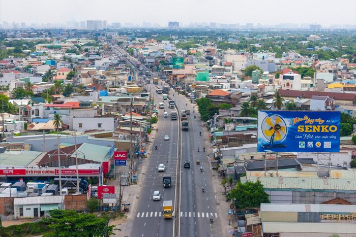  Trong tương lai, khi tuyến metro số 3 nối khu vực An Hạ (huyện Bình Chánh cũ) đến depot Hiệp Bình Phước (TP Thủ Đức cũ) dài 45,8 km hoàn thành, xã Bình Chánh có thể hưởng lợi gián tiếp. 