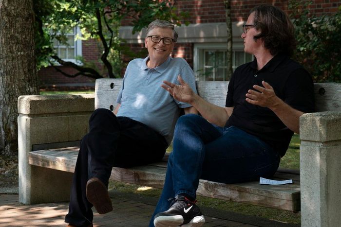  Bill Gates trong nhiều năm được xây dựng với hình ảnh tỷ phú thân thiện. Ảnh: Netflix. 